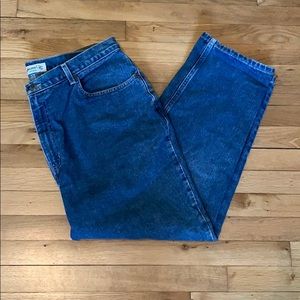 LAST CHANCE! St. John’s Bay Relaxed Fit, size 20 Petite Jeans